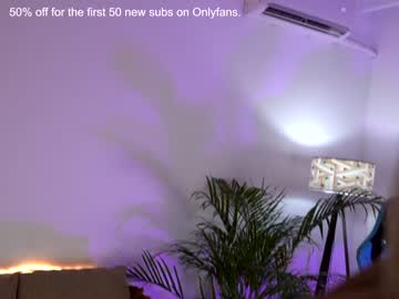 webcam girl naughtyrider69 capture image #3557570