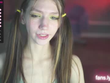 webcam girl angels_kiss capture image #4596054