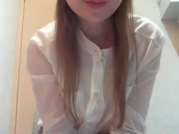 webcam girl momentbeforedown capture image #3949355