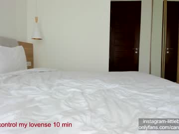webcam girl carolinaherera capture image #3070595