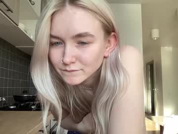 webcam couple damsel_in_distr3ss capture image #2153206