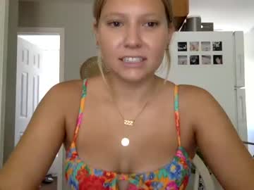 webcam girl ladybluereads capture image #3266303