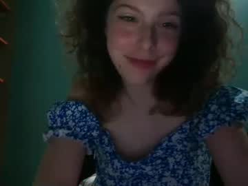 webcam girl maeluna33 capture image #2522003