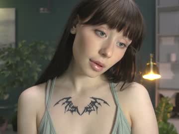 webcam girl ella_knockers_xl capture image #2929157