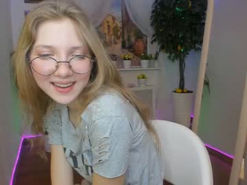 webcam girl avis_ryan capture image #1673601
