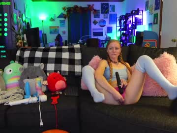webcam girl emmasky69 capture image #4139329
