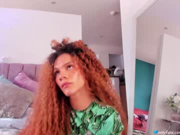 webcam tranny naomigomezz capture image #2012644