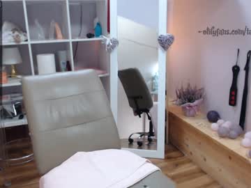 webcam girl taralanes capture image #1062437