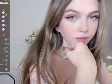 webcam girl small_blondee capture image #4039033