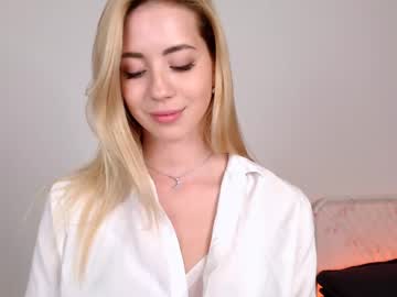 webcam girl emmi_rosee capture image #2078201