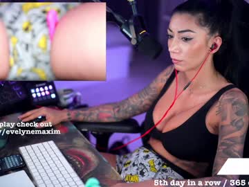 webcam girl evelyne92 capture image #2942730