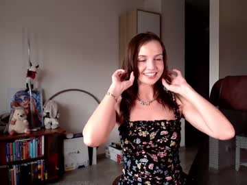 webcam girl jennycutey capture image #437178