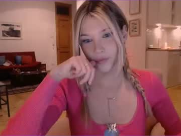 webcam girl bitter_moon capture image #4483414