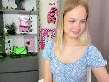 webcam girl tenderness_18 capture image #5632147
