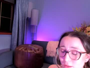 webcam girl littlee33 capture image #3297561