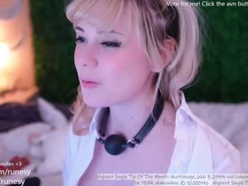 webcam girl runesy capture image #4649939