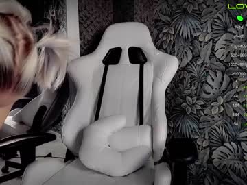 webcam girl _b_a_n_s_h_e_e_ capture image #5076137