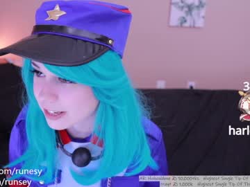webcam girl runesy capture image #2859039