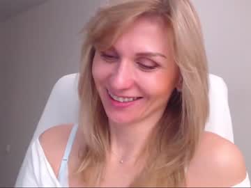 webcam girl lady_ada capture image #907997