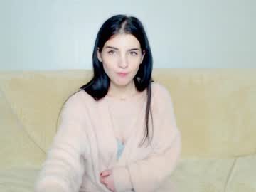 webcam girl leslie_hun capture image #1587829