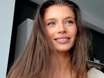 webcam girl isia_slay capture image #4631812