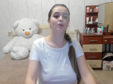 webcam girl emmika_ capture image #3829126