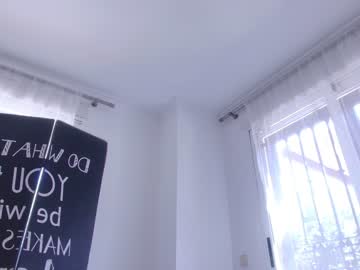 webcam girl mynameisnikki capture image #3579408