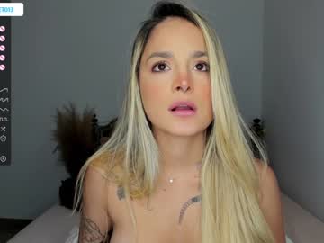 webcam girl one_more_cum capture image #3853359