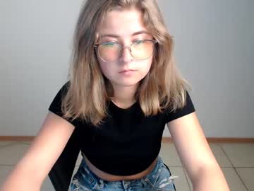 webcam girl daddys_school_girl_ capture image #2652495