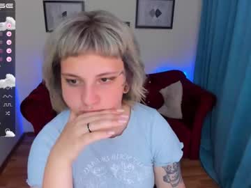Cam for yolandi_toit