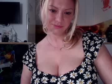 webcam girl kiradivine capture image #2568297