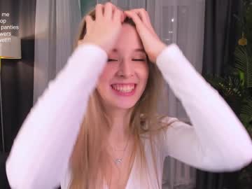 webcam girl milablush capture image #4882108