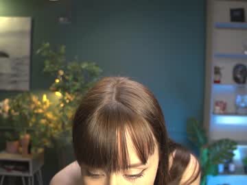 webcam girl ella_knockers_xl capture image #2132302