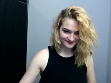 webcam girl tara_mony capture image #2603397