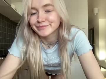 webcam couple damsel_in_distr3ss capture image #2153126