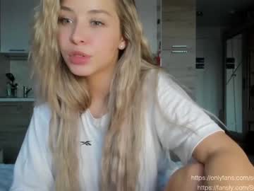 webcam girl sun_shine_baby capture image #2970205