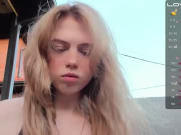 webcam girl small_blondee capture image #2767590