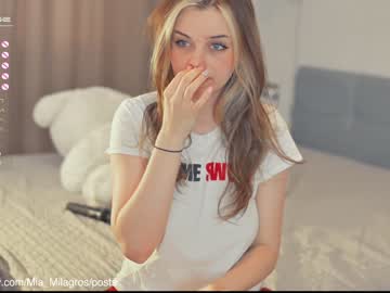 webcam girl mia_milagros capture image #2800653