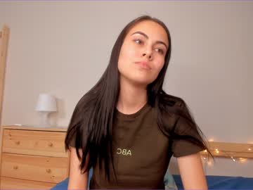 webcam girl katrinnel capture image #4288867