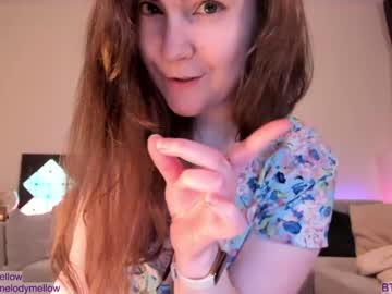 webcam girl in_tune capture image #2041329