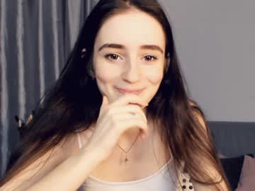 webcam girl lisawoo capture image #539383