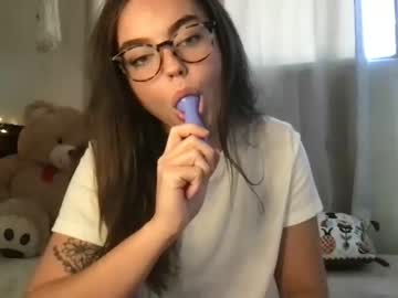 webcam girl lucyisjuicyy capture image #108581