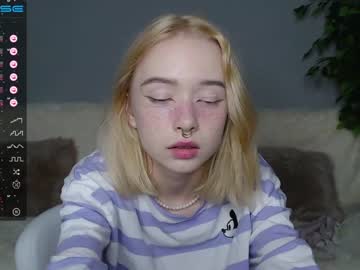 webcam girl little__kittty capture image #3140248