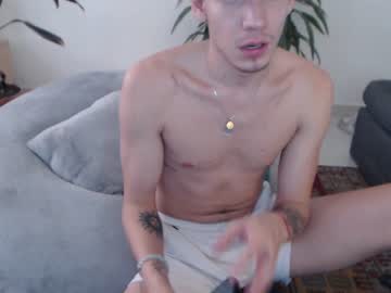 webcam man fratguysonline capture image #1761630