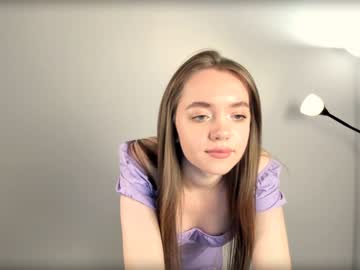 webcam girl missing_kitten capture image #5475470