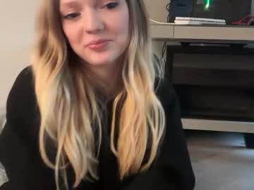 webcam girl toriwells1 capture image #5607207