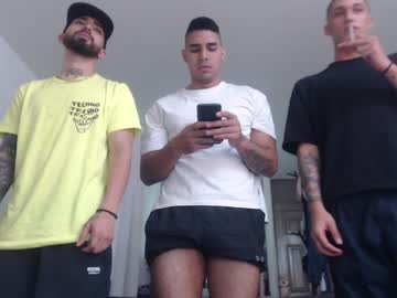 webcam man fratguysonline capture image #3213663