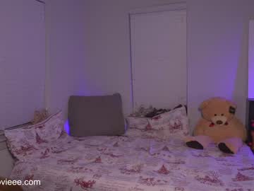 webcam girl maggielovieee capture image #1900055