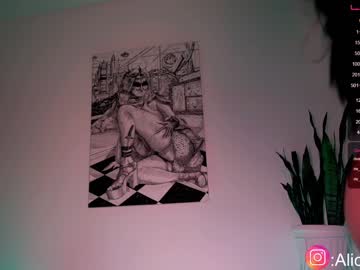 webcam girl alicia_uwu capture image #4179046