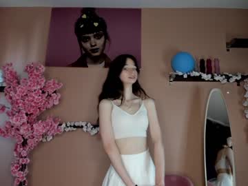 Cam for emmi_sunshine